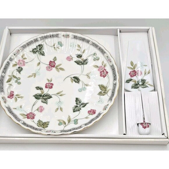 Andrea by Sadek Garden Splendor Cake Plate / Server Serving Set Porcelain 10.5" - Picture 1 of 14